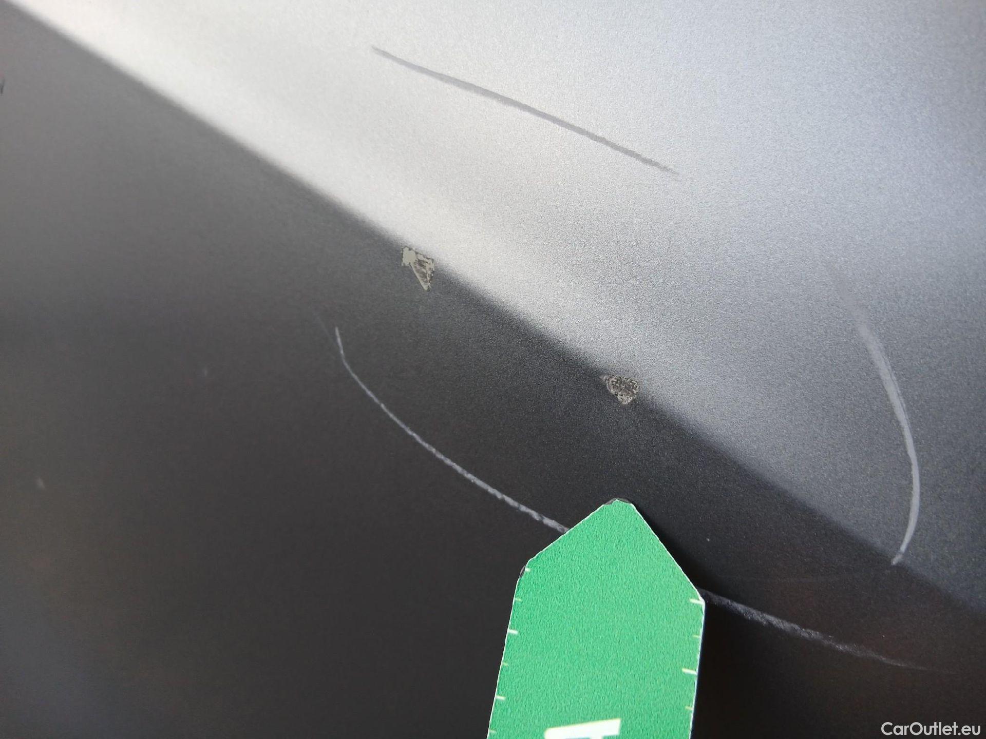  Bmw  Serie 1 BMW  / 2019 / 5P / berlina con portón 118i #36