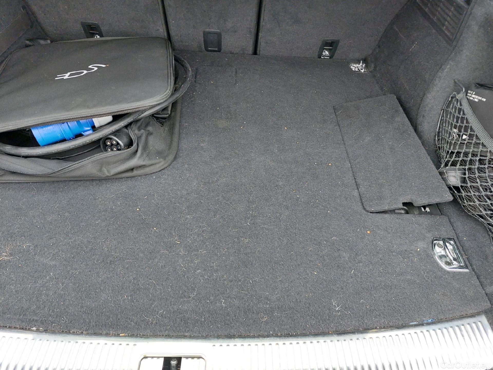  Audi  Q5 AUDI  / 2020 / 5P / todoterreno S Line 50 TFSI e quattro-ultra #38