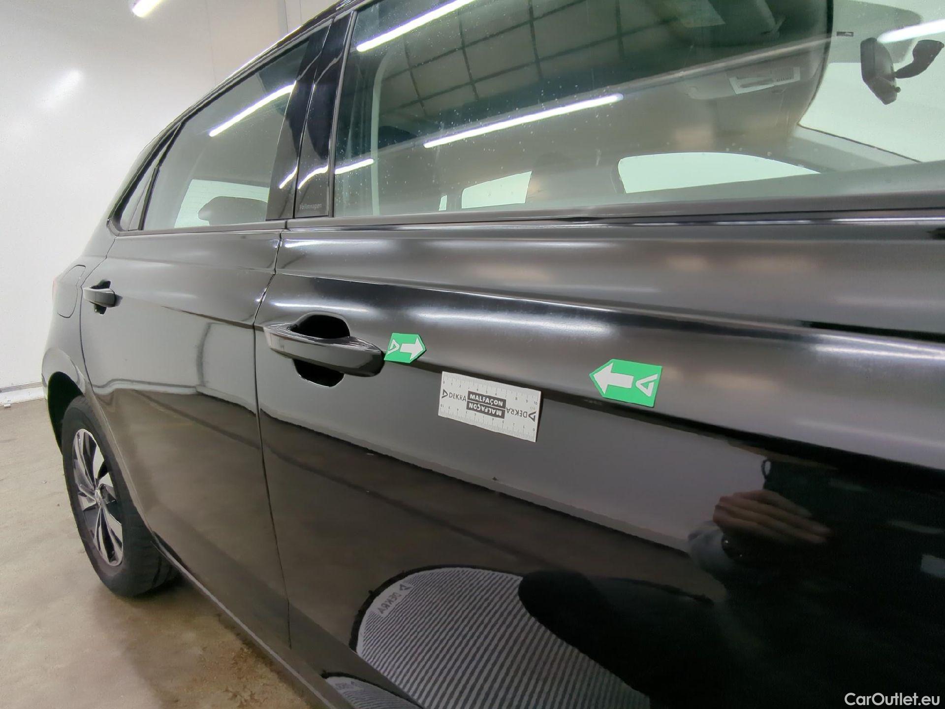  Volkswagen  Polo VOLKSWAGEN  / 2017 / 5P / Berline 1.0 TSI 95 Lounge #3