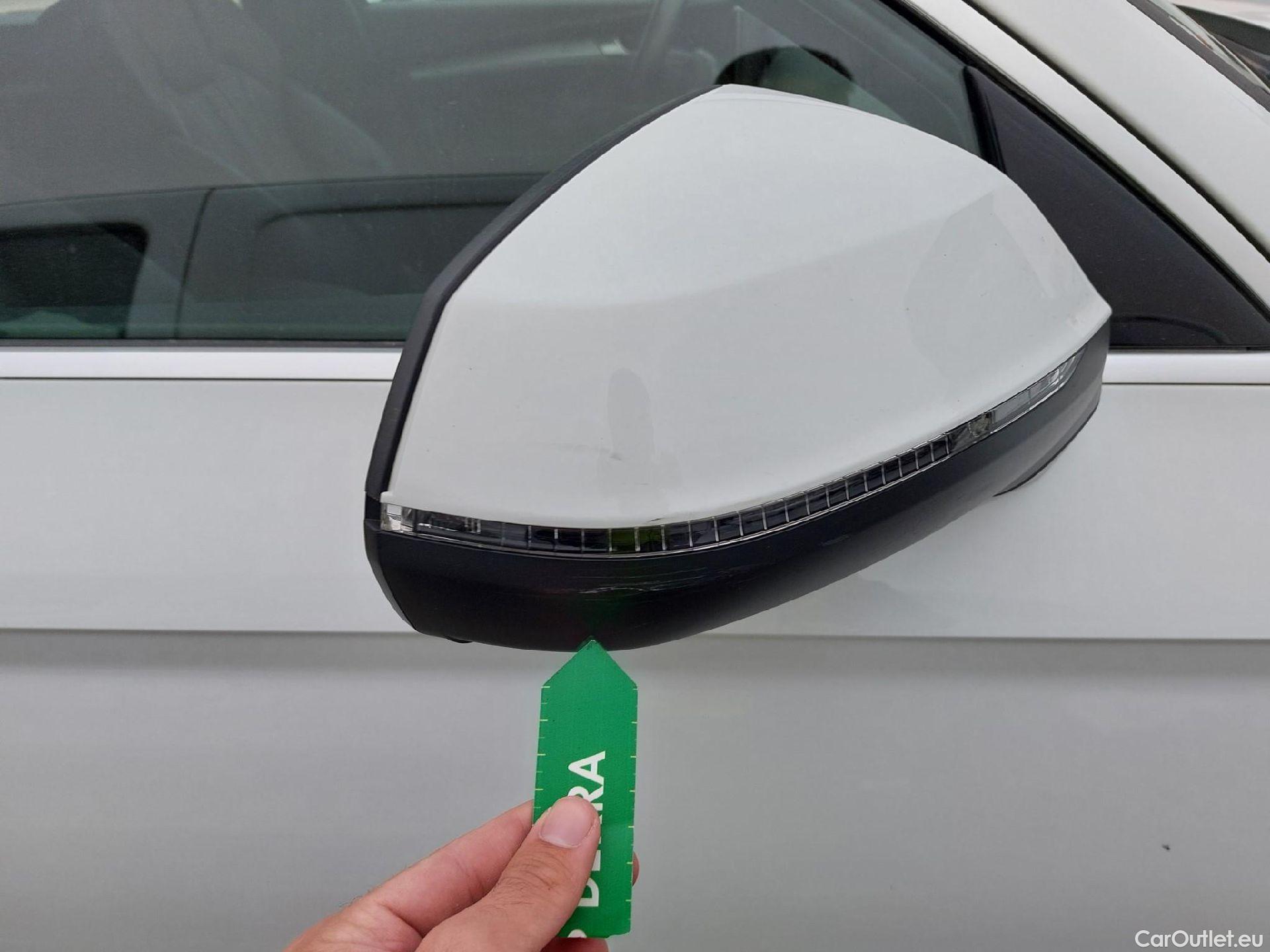  Audi  Q5 AUDI  / 2020 / 5P / todoterreno S Line 50 TFSI e quattro-ultra #32