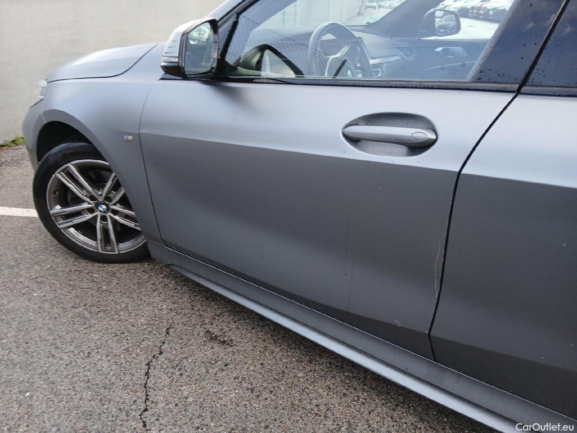  Bmw  Serie 1 BMW  / 2019 / 5P / berlina con portón 118i #15