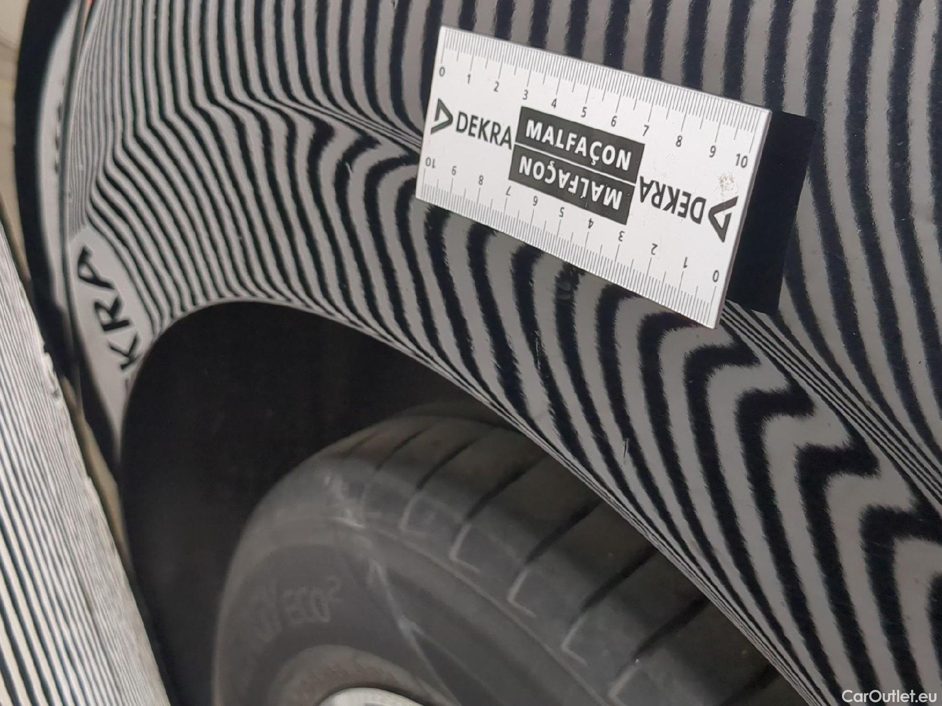  Volkswagen  Polo VOLKSWAGEN  / 2017 / 5P / Berline 1.0 TSI 95 Lounge #19