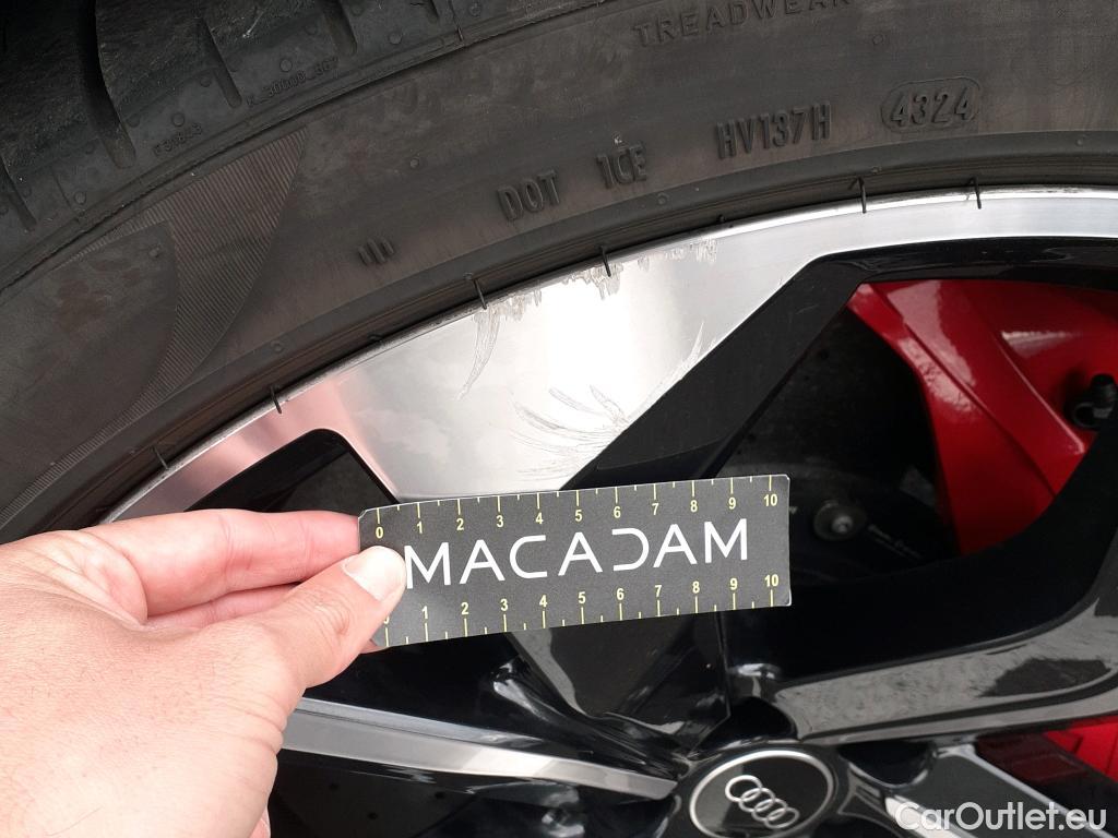  Audi  Q8 AUDI  / 2018 / 5P / todoterreno RS  TFSI 441kW (600CV) quattro tiptron #4