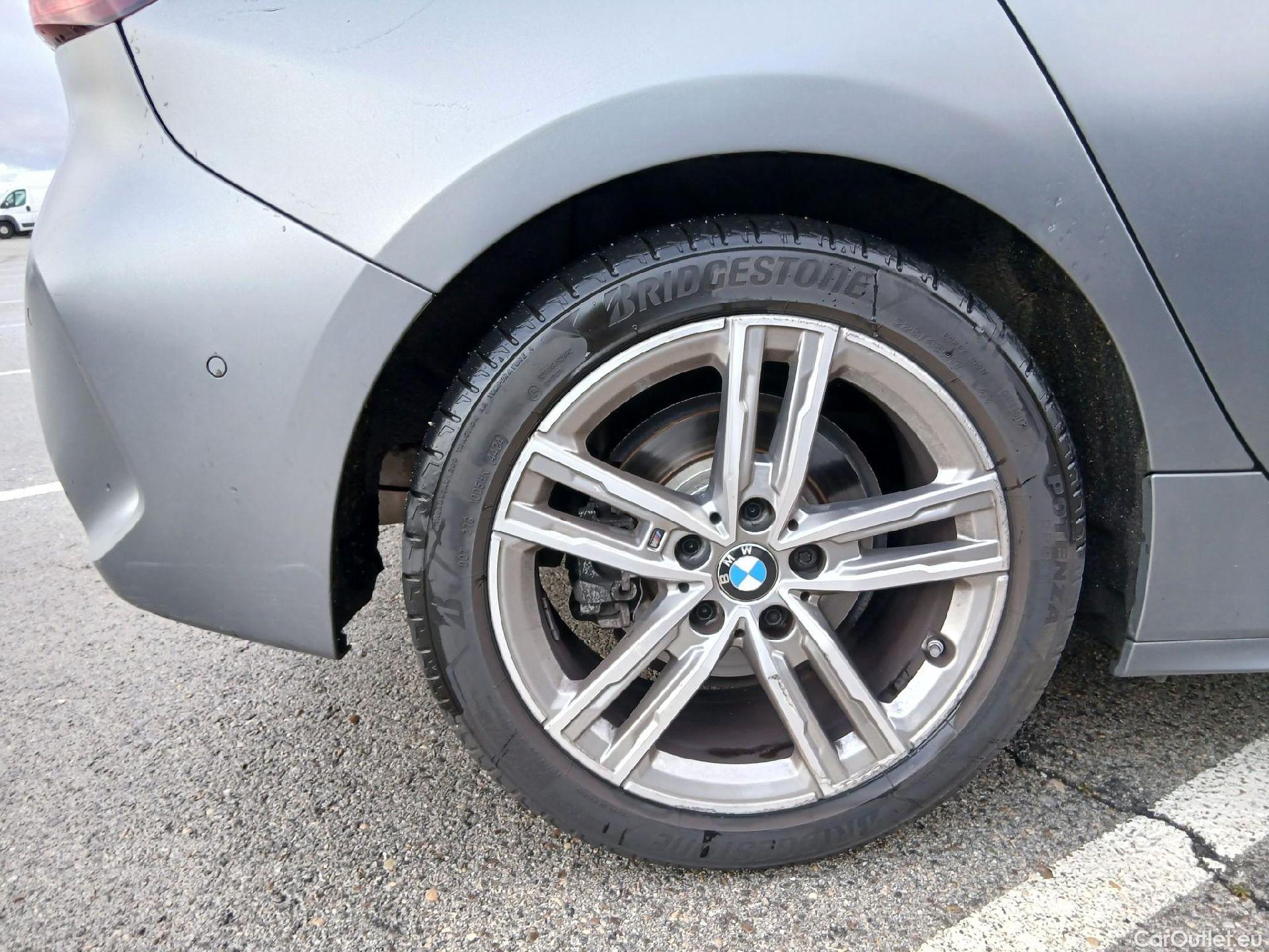  Bmw  Serie 1 BMW  / 2019 / 5P / berlina con portón 118i #30