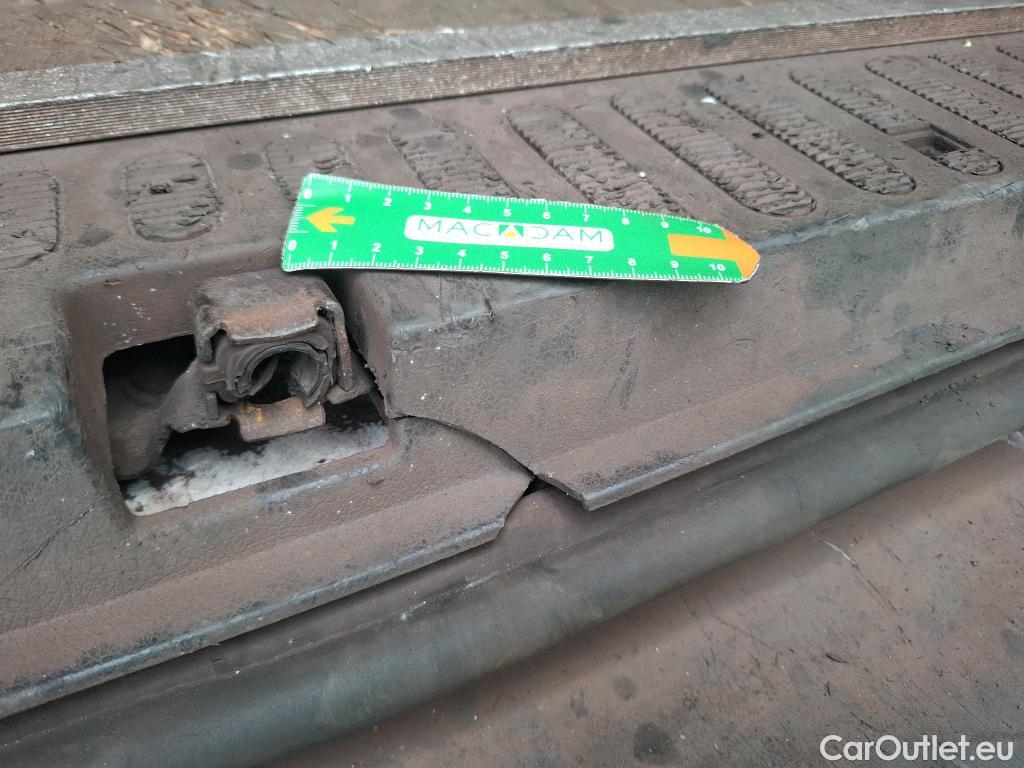  Renault  Master RENAULT  / 2019 / 4P / Fourgon tôlé FG Tr CF F3300 L2H2 dCi 135 #39