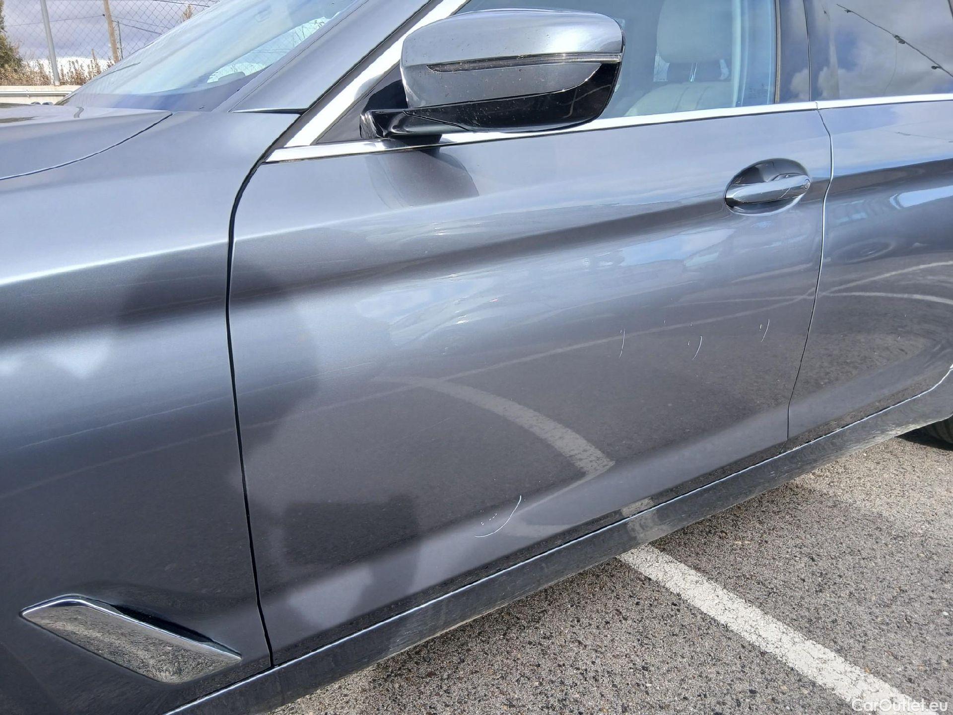  Bmw  Serie 5 BMW  / 2020 / 5P / familiar 520dA Touring #7