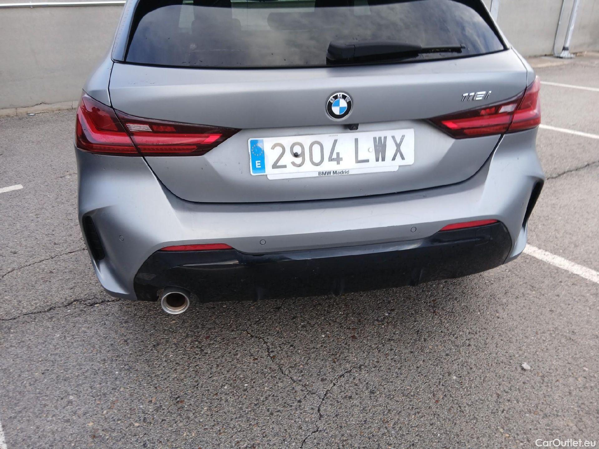  Bmw  Serie 1 BMW  / 2019 / 5P / berlina con portón 118i #22