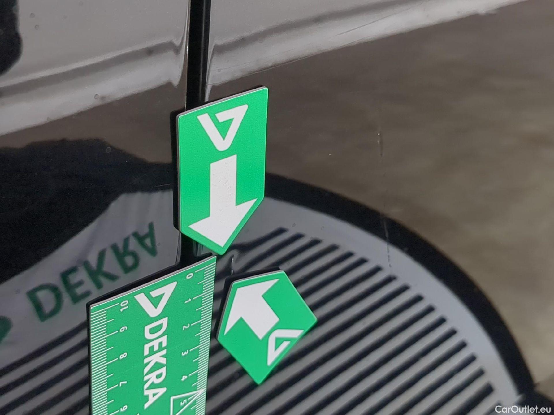  Volkswagen  Polo VOLKSWAGEN  / 2017 / 5P / Berline 1.0 TSI 95 Lounge #18