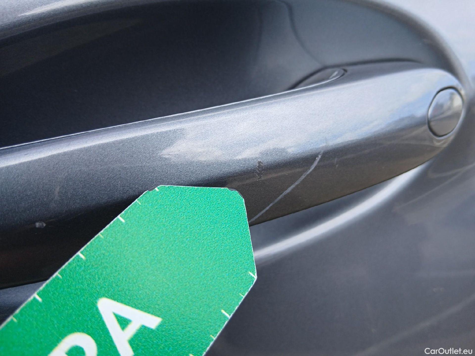  Bmw  Serie 5 BMW  / 2020 / 5P / familiar 520dA Touring #9