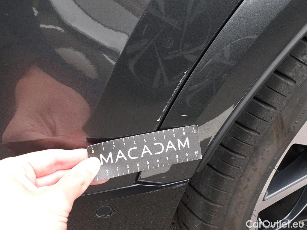  Audi  Q8 AUDI  / 2018 / 5P / todoterreno RS  TFSI 441kW (600CV) quattro tiptron #16