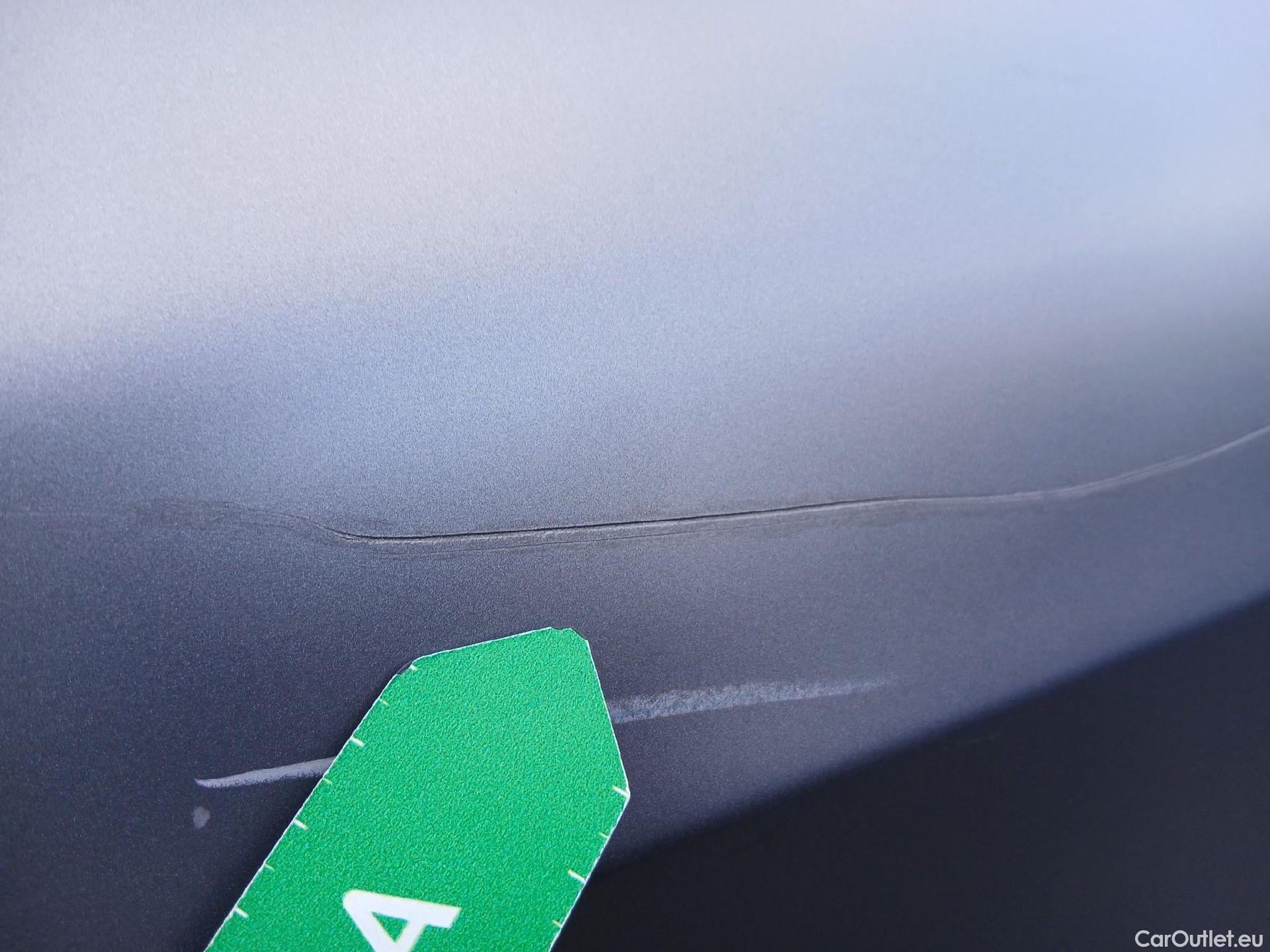  Bmw  Serie 1 BMW  / 2019 / 5P / berlina con portón 118i #34