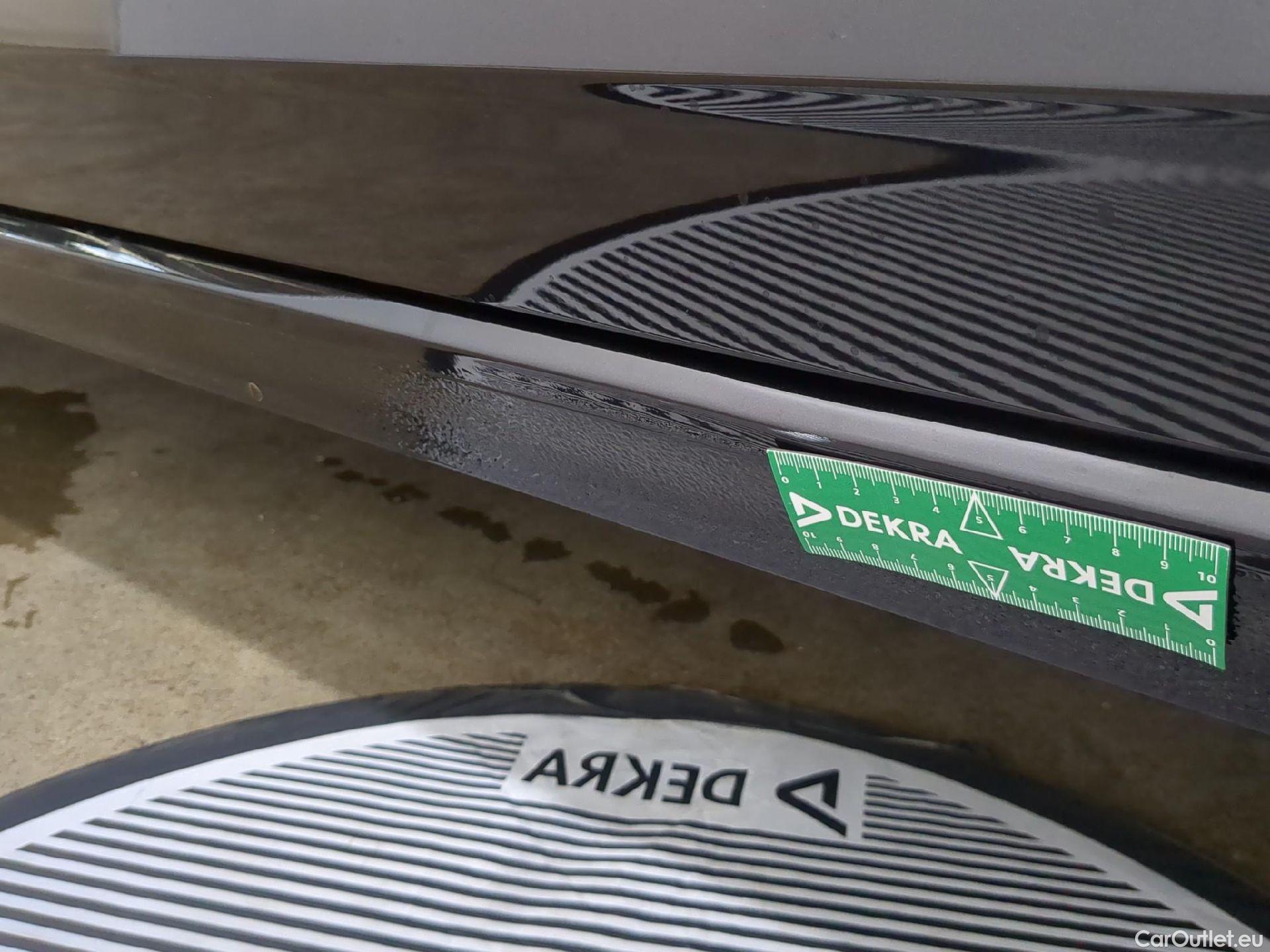  Volkswagen  Polo VOLKSWAGEN  / 2017 / 5P / Berline 1.0 TSI 95 Lounge #16