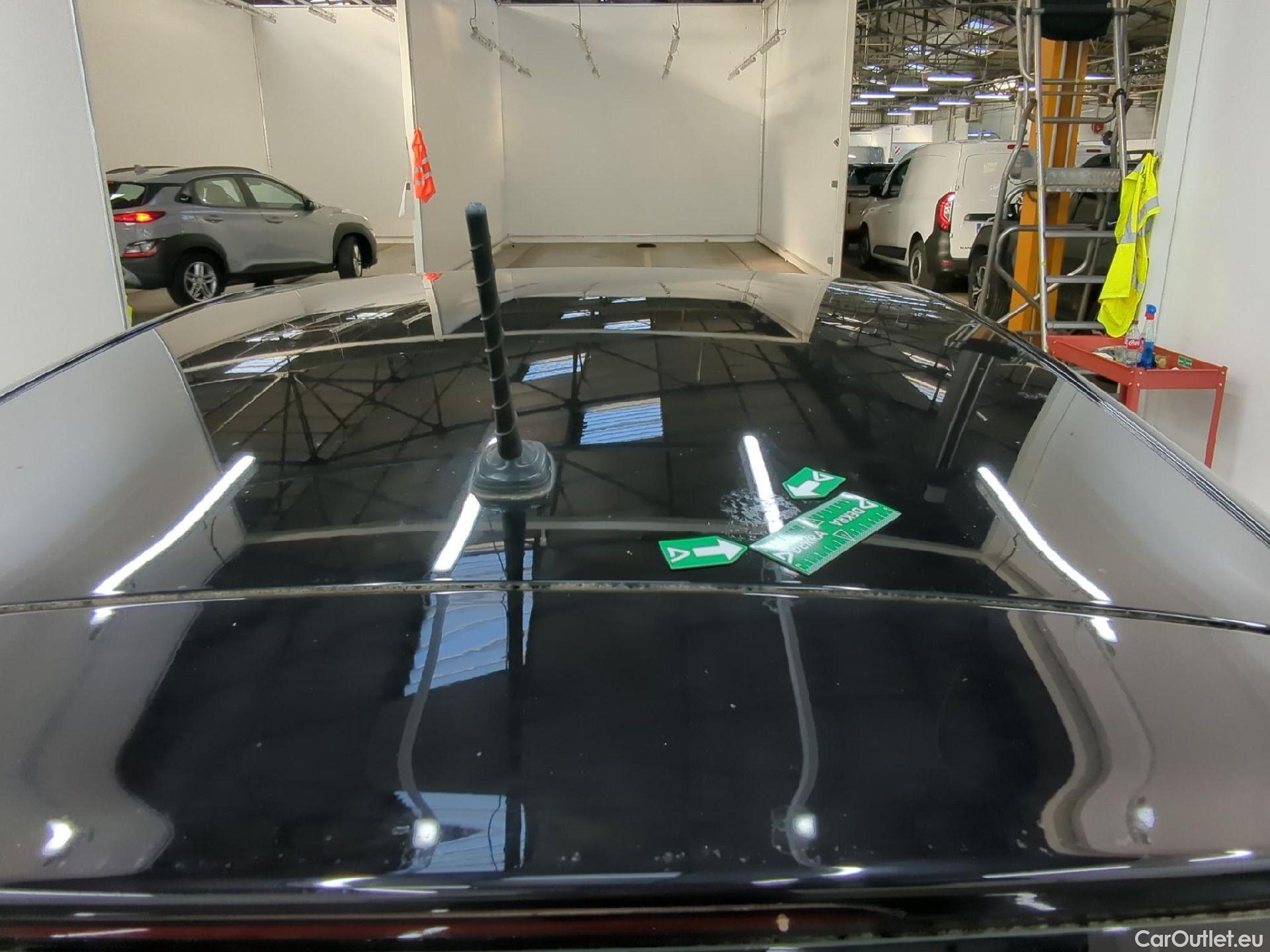  Volkswagen  Polo VOLKSWAGEN  / 2017 / 5P / Berline 1.0 TSI 95 Lounge #1