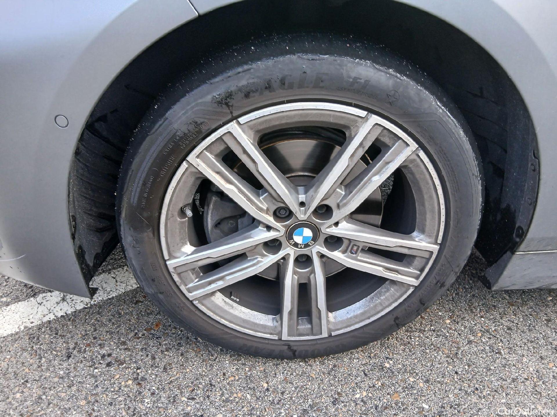  Bmw  Serie 1 BMW  / 2019 / 5P / berlina con portón 118i #10