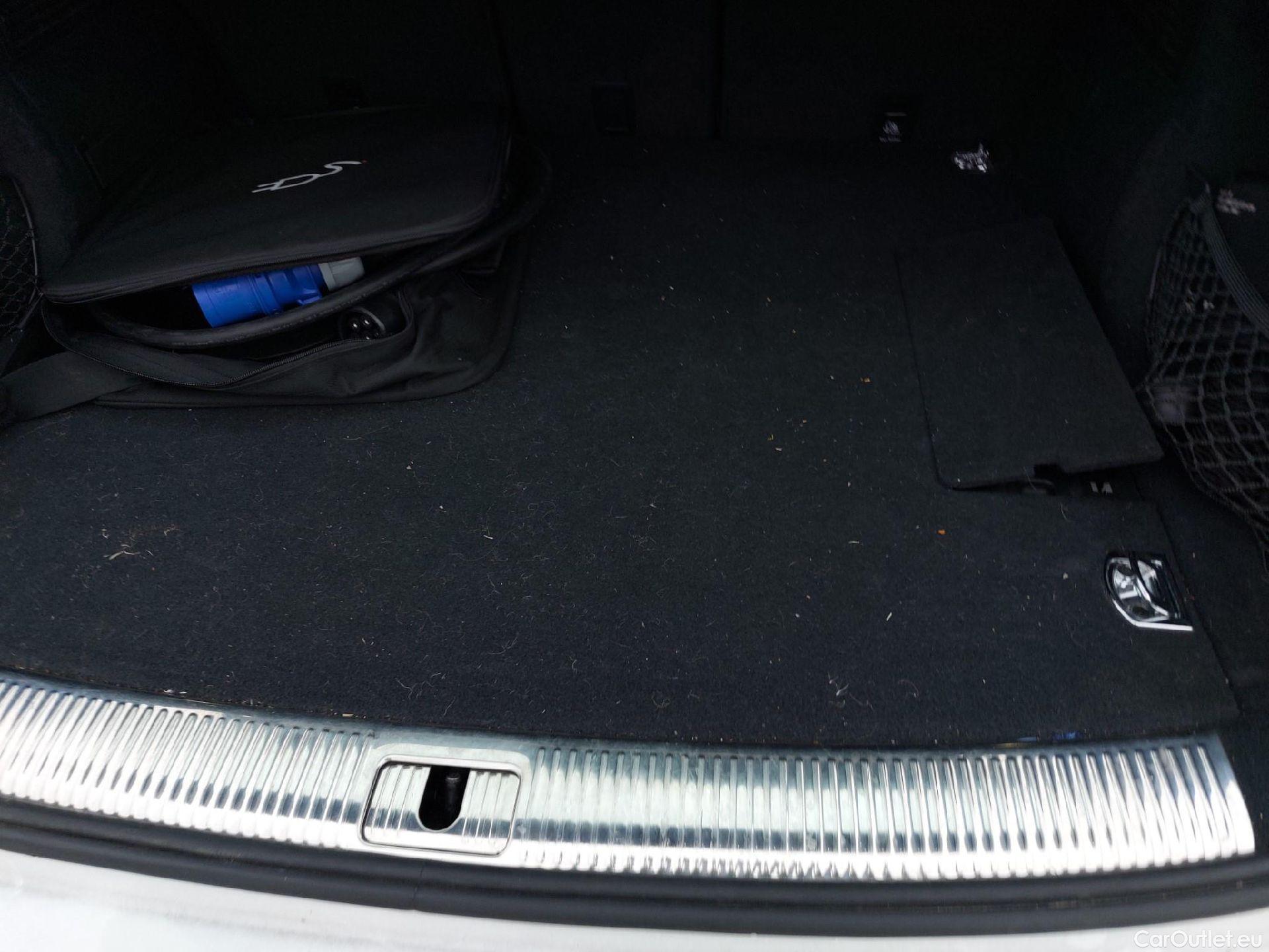  Audi  Q5 AUDI  / 2020 / 5P / todoterreno S Line 50 TFSI e quattro-ultra #39