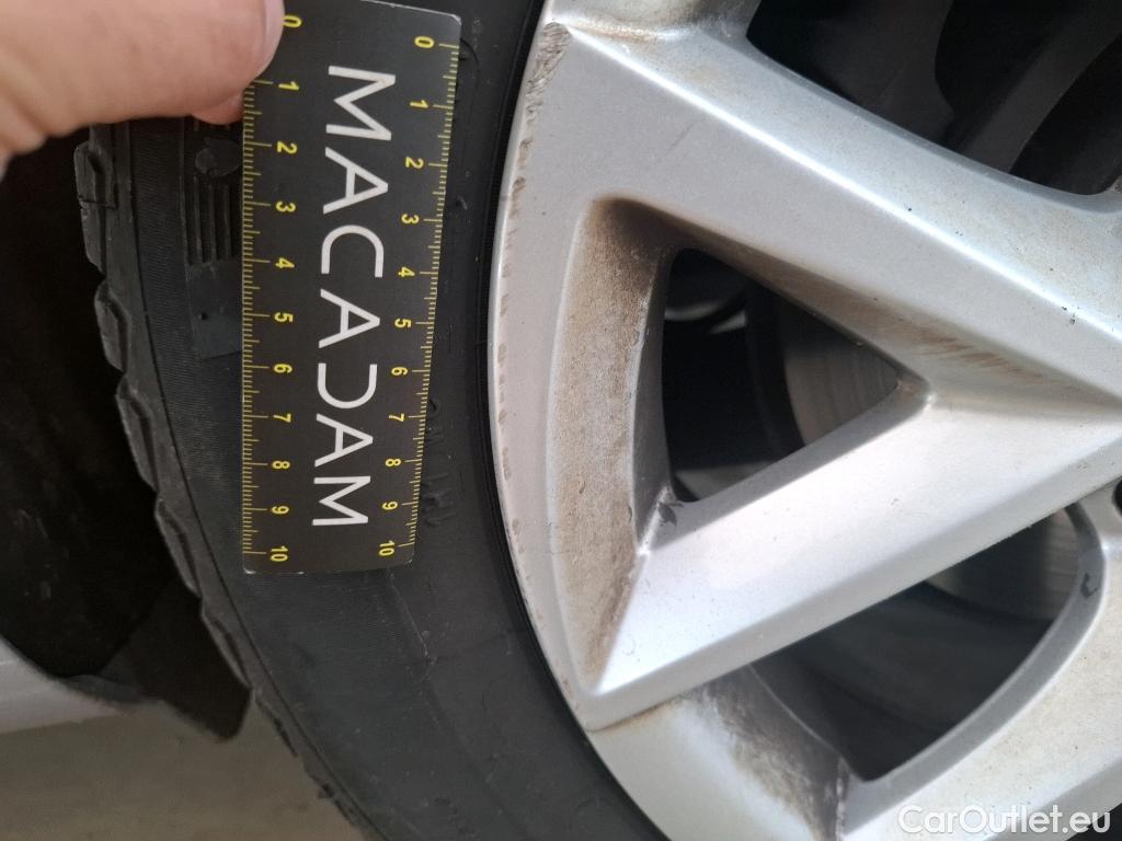  Seat  Leon SEAT  Sportstourer / 2020 / 5P / Break 2.0 TDI 150 DSG S&S Style Business #25