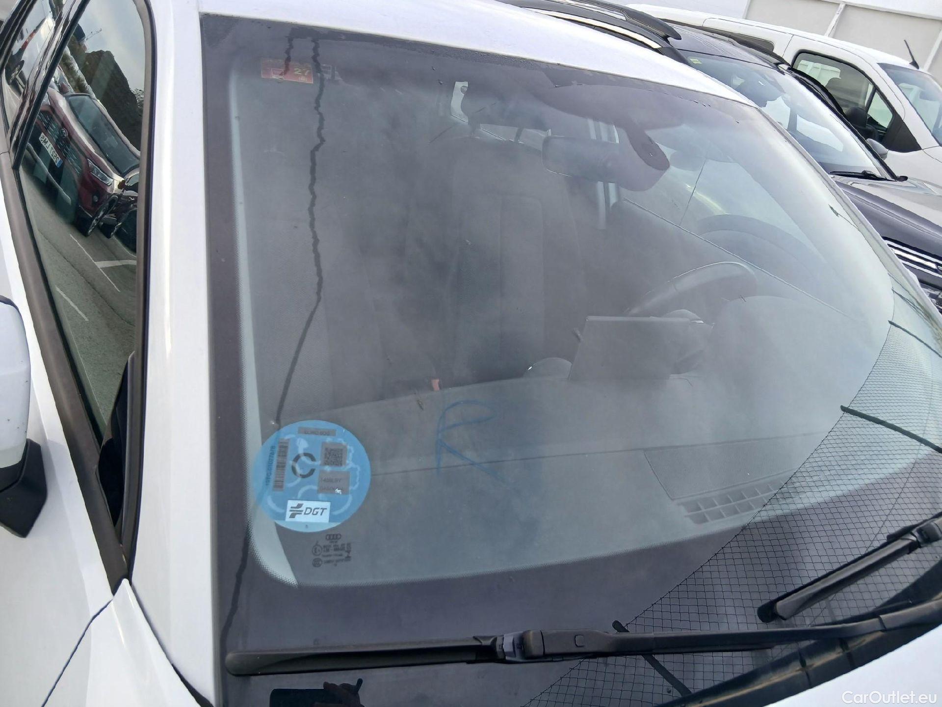  Audi  Q2 AUDI  / 2016 / 5P / todoterreno Design 30 TFSI 85kW (116CV) #5