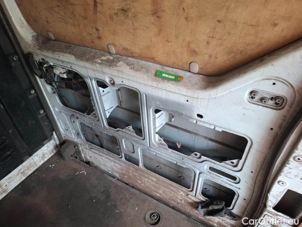  Renault  Master RENAULT  / 2019 / 4P / Fourgon tôlé FG Tr CF F3300 L2H2 dCi 135 #15