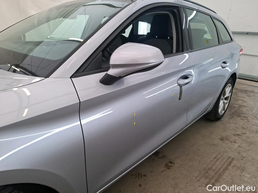  Seat  Leon SEAT  Sportstourer / 2020 / 5P / Break 2.0 TDI 150 DSG S&S Style Business #4