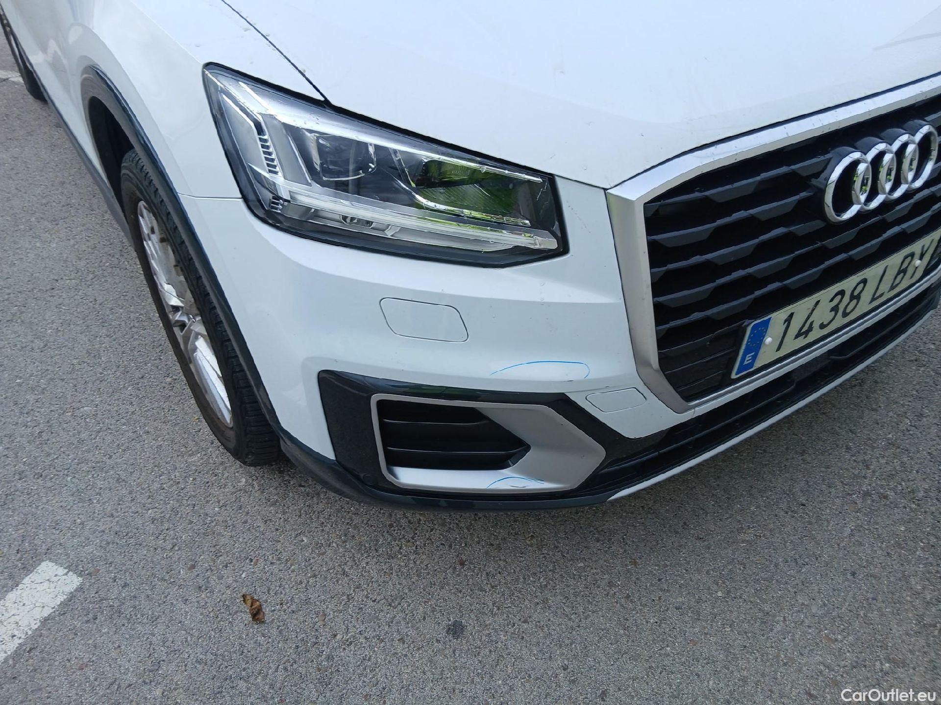  Audi  Q2 AUDI  / 2016 / 5P / todoterreno Design 30 TFSI 85kW (116CV) #9