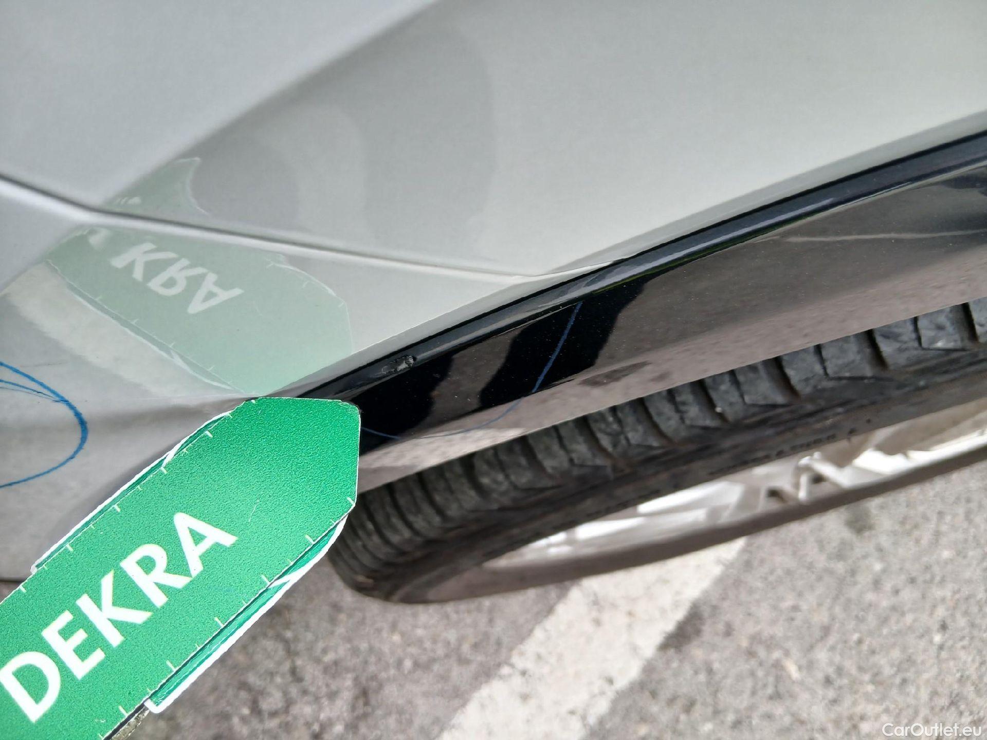  Audi  Q2 AUDI  / 2016 / 5P / todoterreno Design 30 TFSI 85kW (116CV) #12