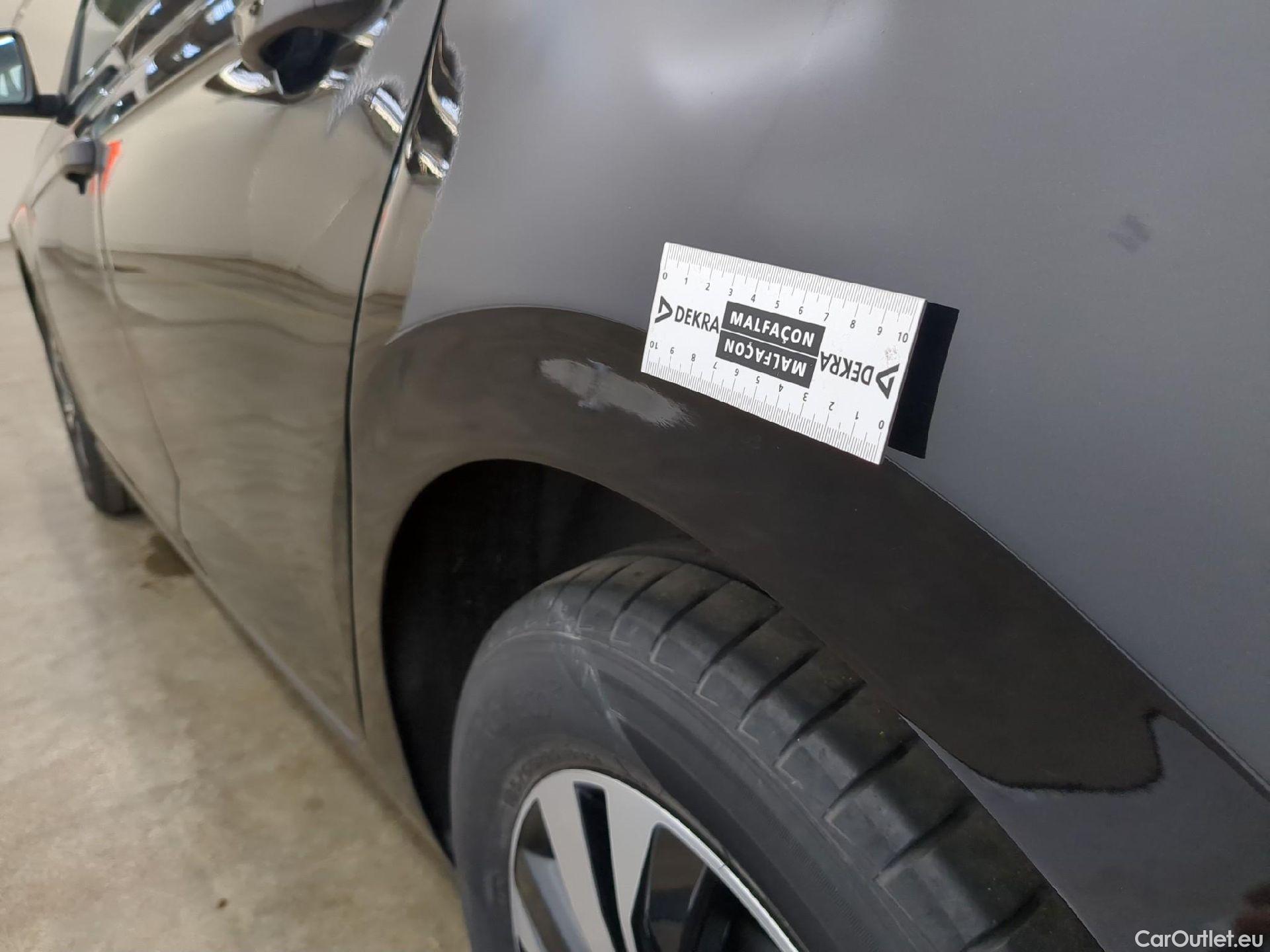  Volkswagen  Polo VOLKSWAGEN  / 2017 / 5P / Berline 1.0 TSI 95 Lounge #21