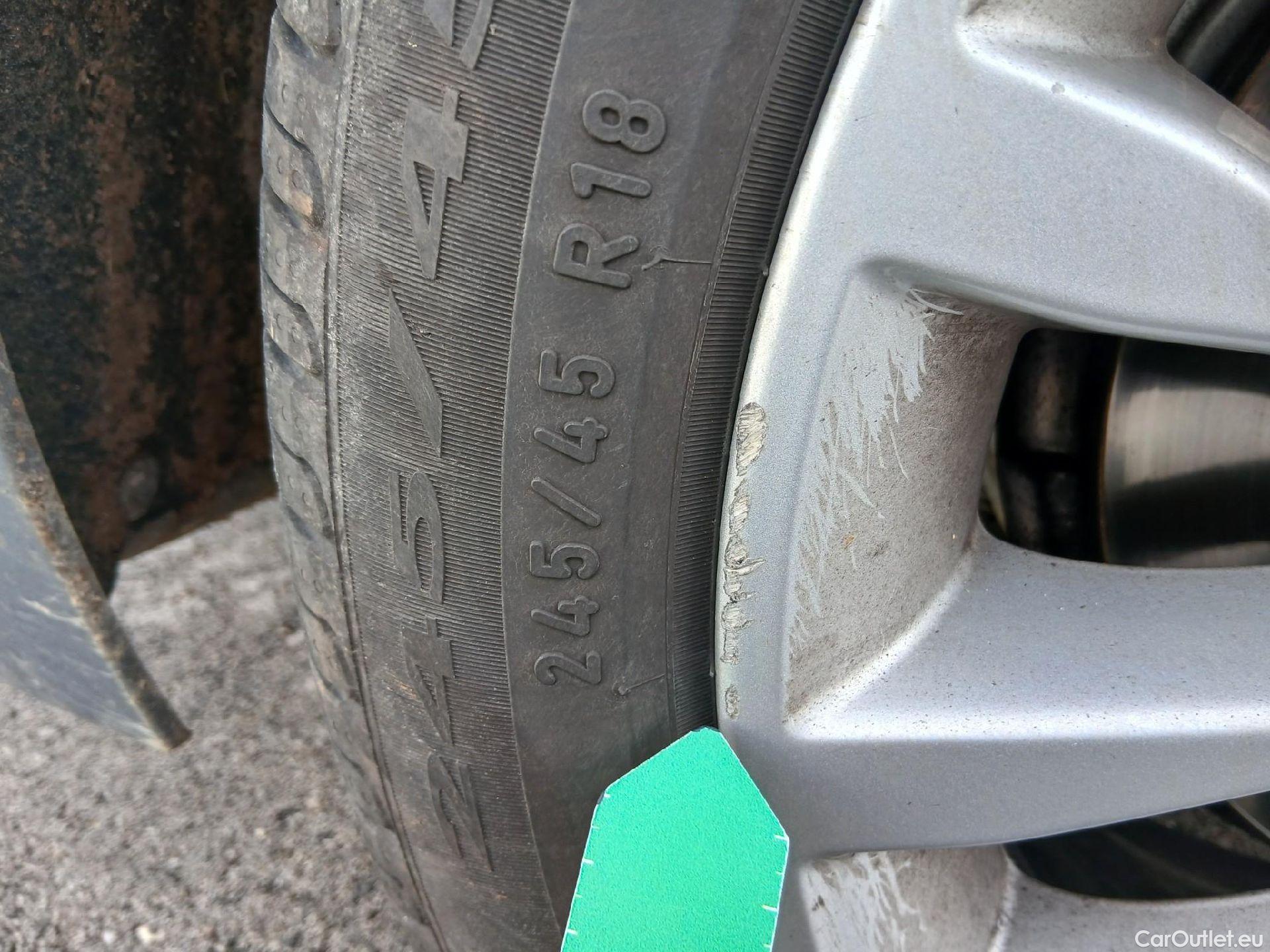  Bmw  Serie 5 BMW  / 2020 / 5P / familiar 520dA Touring #27