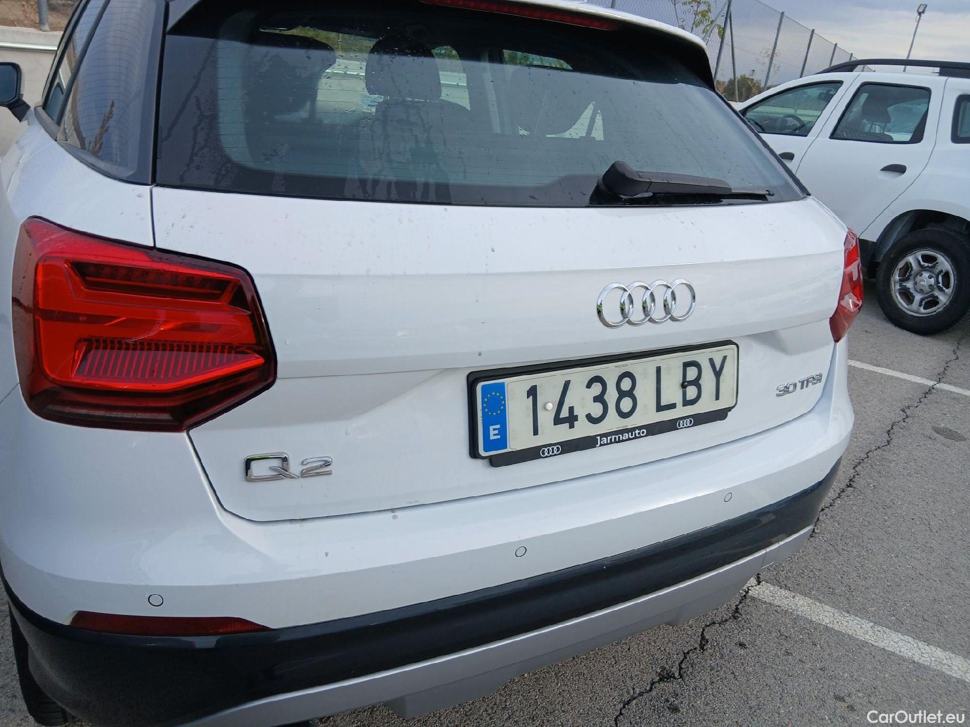  Audi  Q2 AUDI  / 2016 / 5P / todoterreno Design 30 TFSI 85kW (116CV) #16