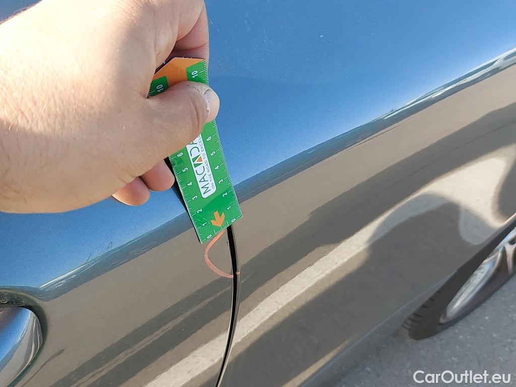  Mercedes  E-Klasse MERCEDES-BENZ Clase E / 2016 / 2P / coupé Coupé E 220 d #25