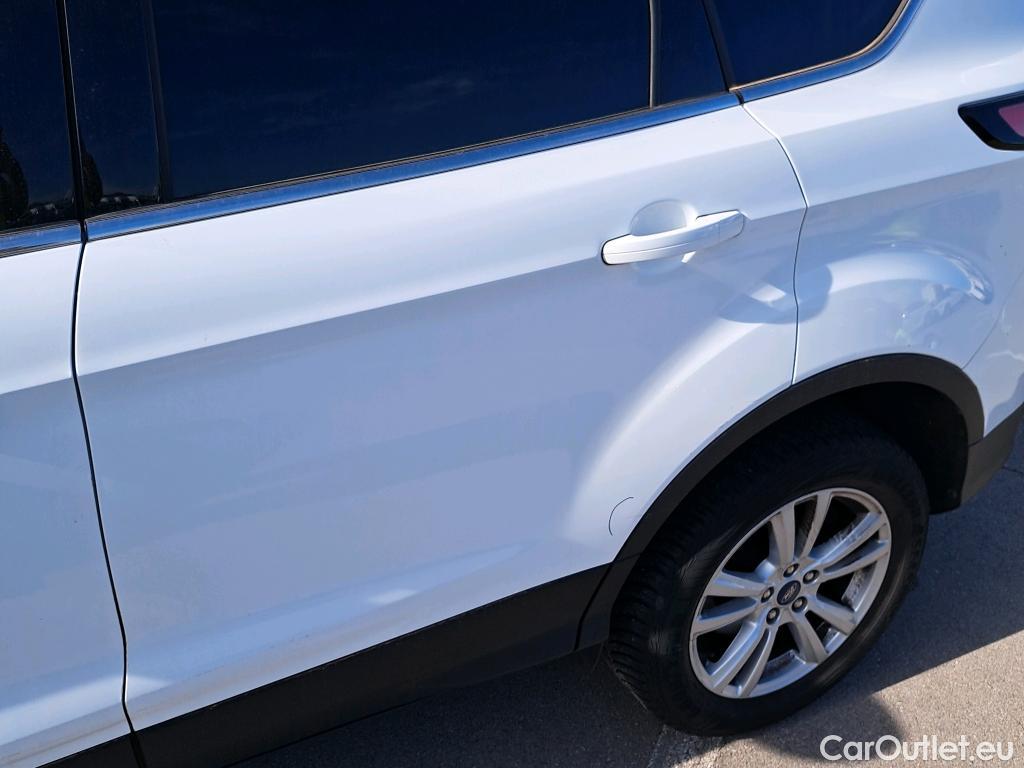  Ford  Kuga FORD  / 2016 / 5P / todoterreno 1.5 EcoBoost 88kW 4x2 Trend+ (CX) #7