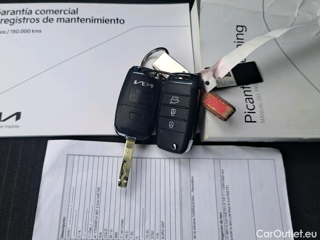  KIA  Picanto KIA  / 2020 / 5P / berlina con portón 1.0 DPi 49kW (67CV) Concept #10