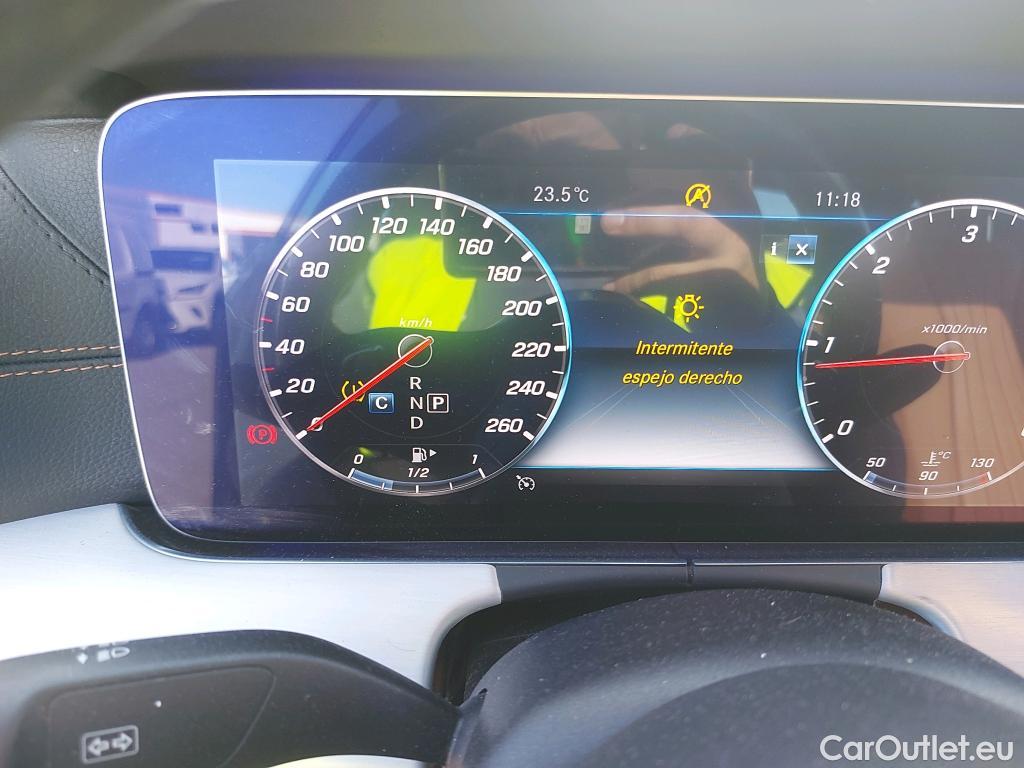  Mercedes  E-Klasse MERCEDES-BENZ Clase E / 2016 / 2P / coupé Coupé E 220 d #29