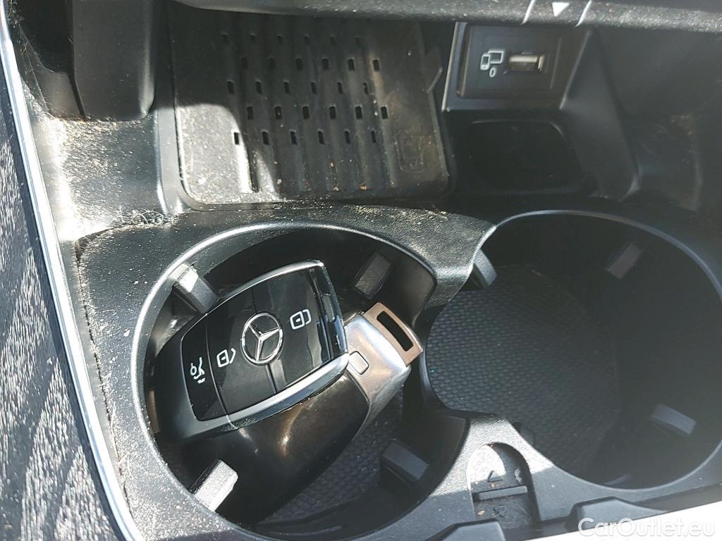  Mercedes  E-Klasse MERCEDES-BENZ Clase E / 2016 / 2P / coupé Coupé E 220 d #21