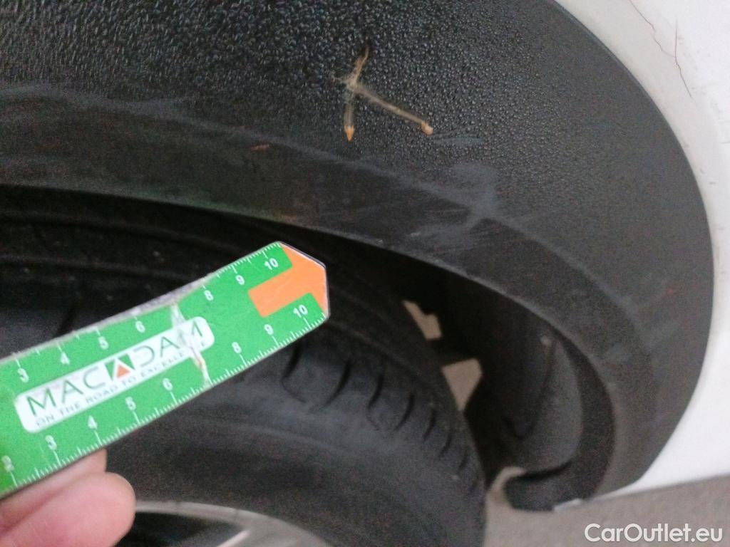  Lexus  NX LEXUS  / 2017 / 5P / todoterreno 2.5 300h Business Navigation 2WD #26