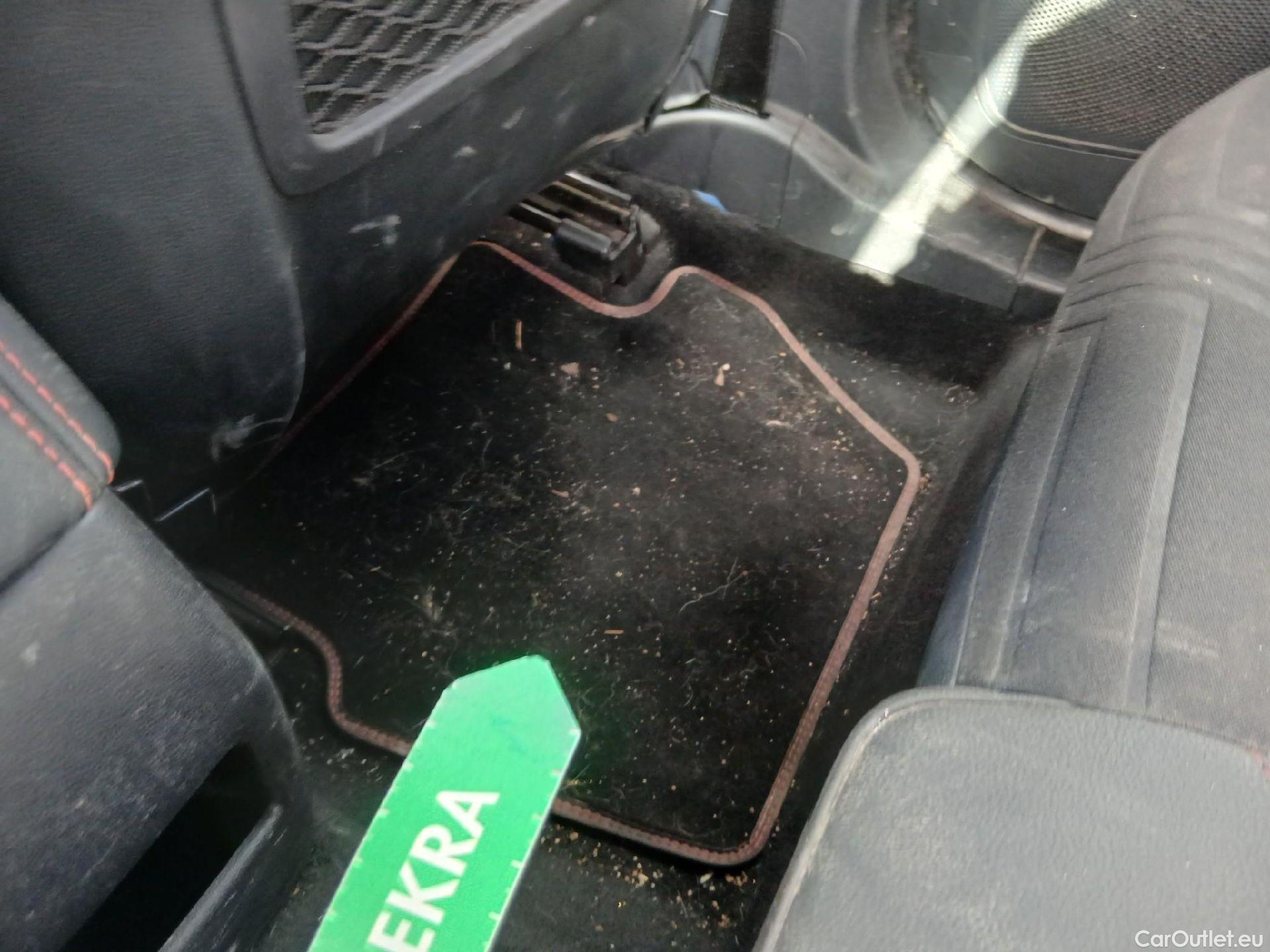  Ford  Puma FORD  / 2019 / 5P / todoterreno 1.0 EcoBoost 125cv ST-Line X MHEV #32