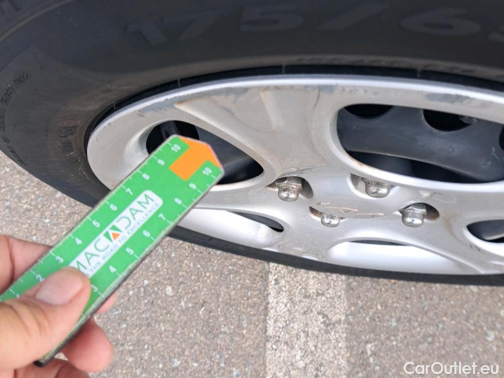  KIA  Picanto KIA  / 2020 / 5P / berlina con portón 1.0 DPi 49kW (67CV) Concept #25