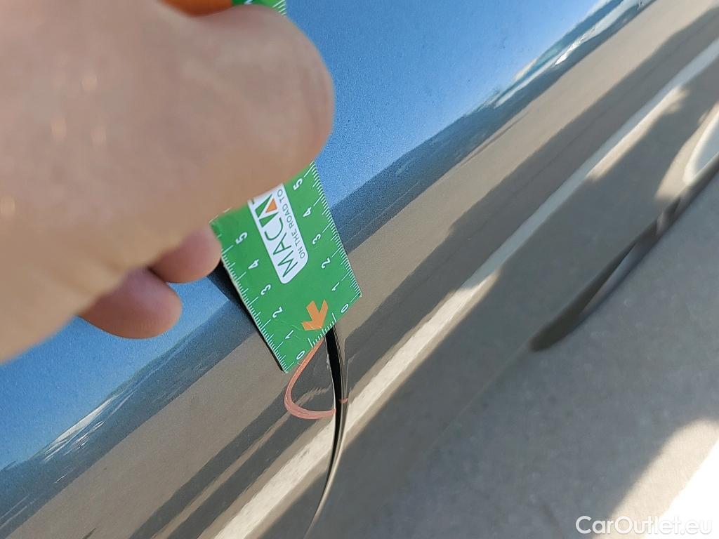  Mercedes  E-Klasse MERCEDES-BENZ Clase E / 2016 / 2P / coupé Coupé E 220 d #26