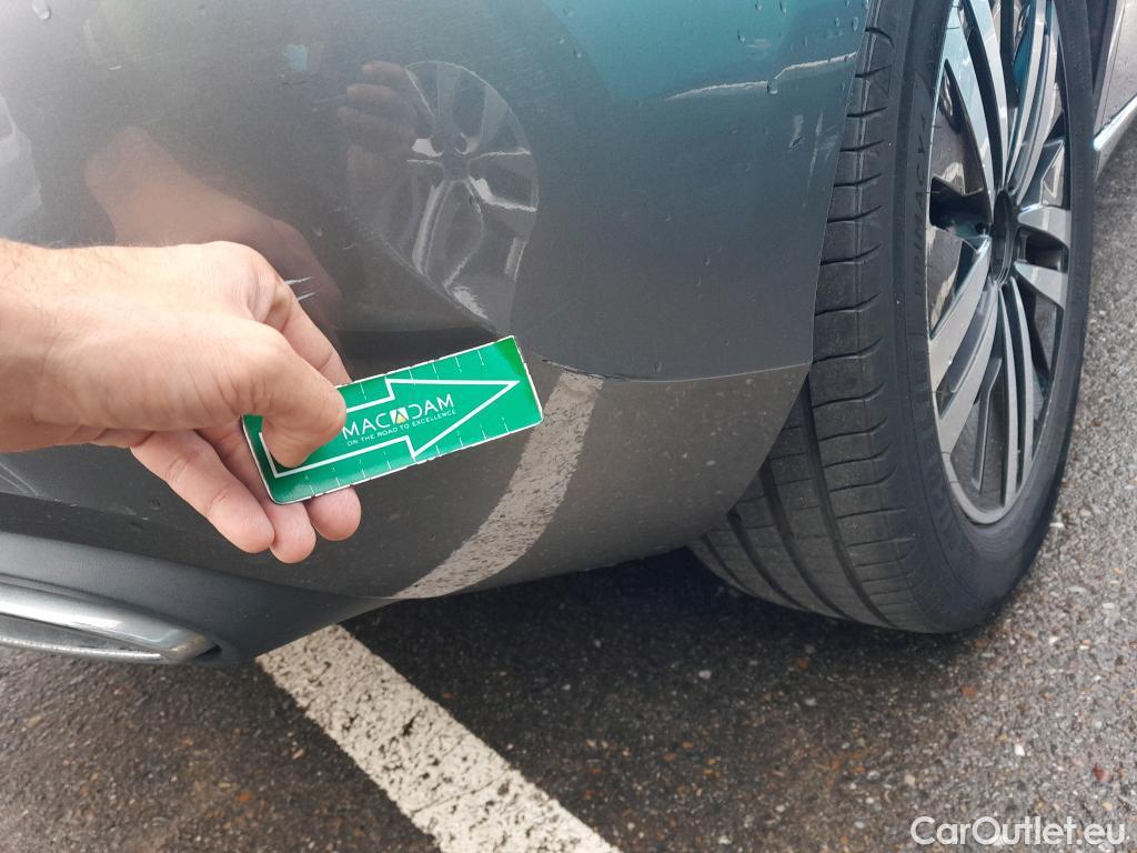  Mercedes  A-Klasse MERCEDES-BENZ Clase A / 2018 / 5P / berlina con portón A 250 e #23