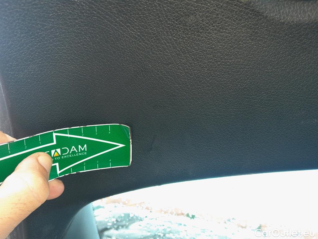  Mercedes  A-Klasse MERCEDES-BENZ Clase A / 2018 / 5P / berlina con portón A 250 e #19