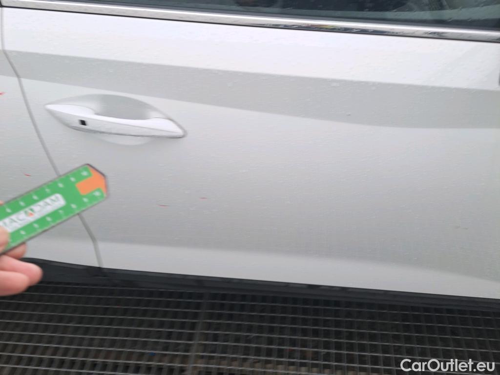  Hyundai  Bayon HYUNDAI  / 2021 / 5P / todoterreno 1.0 TGDI 88kW (120CV) 48V Style DCT 2C #21