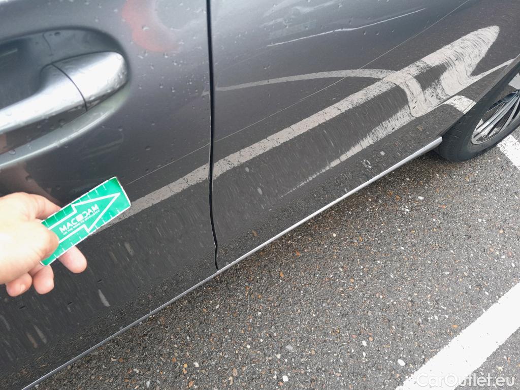  Mercedes  A-Klasse MERCEDES-BENZ Clase A / 2018 / 5P / berlina con portón A 250 e #10