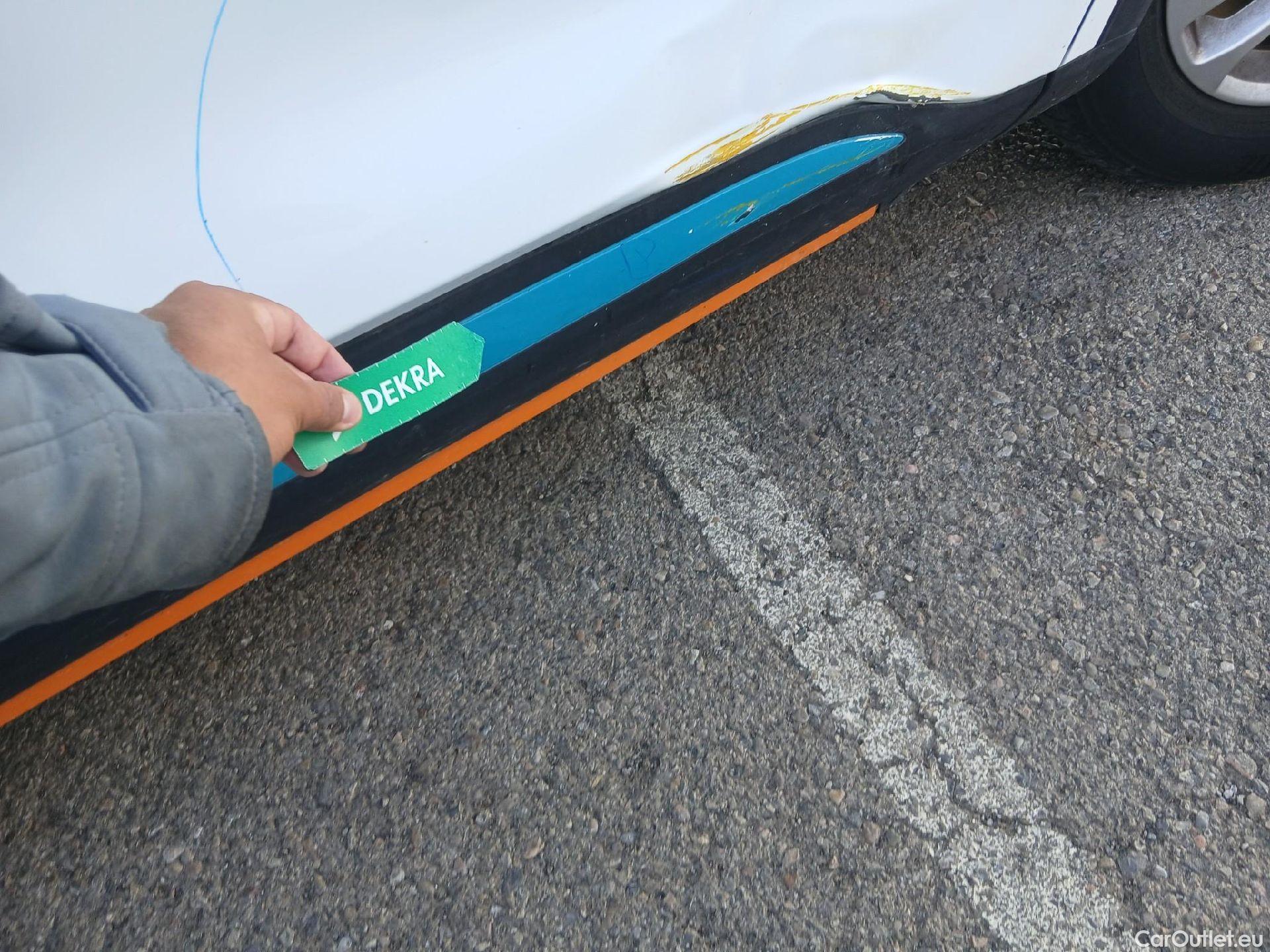  Ford  Kuga FORD  / 2019 / 5P / todoterreno Titanium 2.5 Duratec PHEV 165kW Auto #20