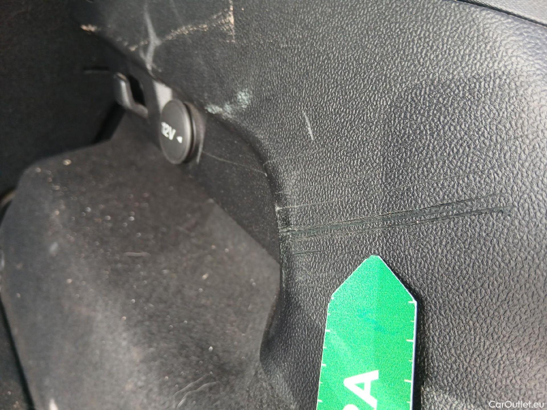  Ford  Puma FORD  / 2019 / 5P / todoterreno 1.0 EcoBoost 125cv ST-Line X MHEV #36