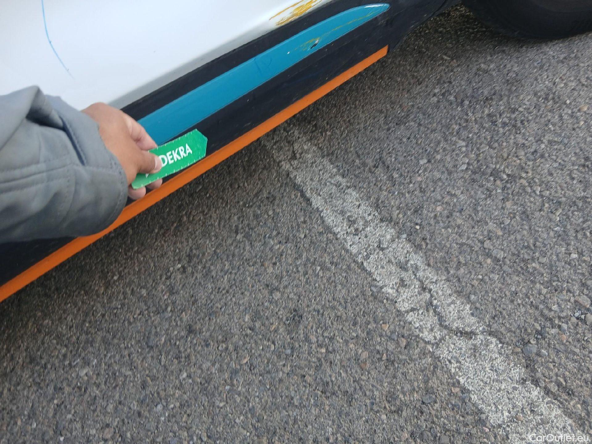  Ford  Kuga FORD  / 2019 / 5P / todoterreno Titanium 2.5 Duratec PHEV 165kW Auto #22