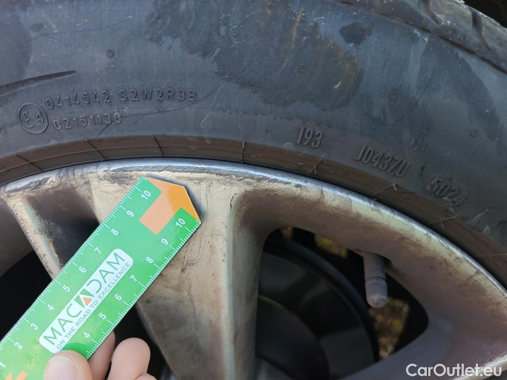  Land Rover  Discovery OPEL Insignia / 2020 / 5P / berlina con portón GS Business Edition 1.5D DVH 90kW MT6 #11