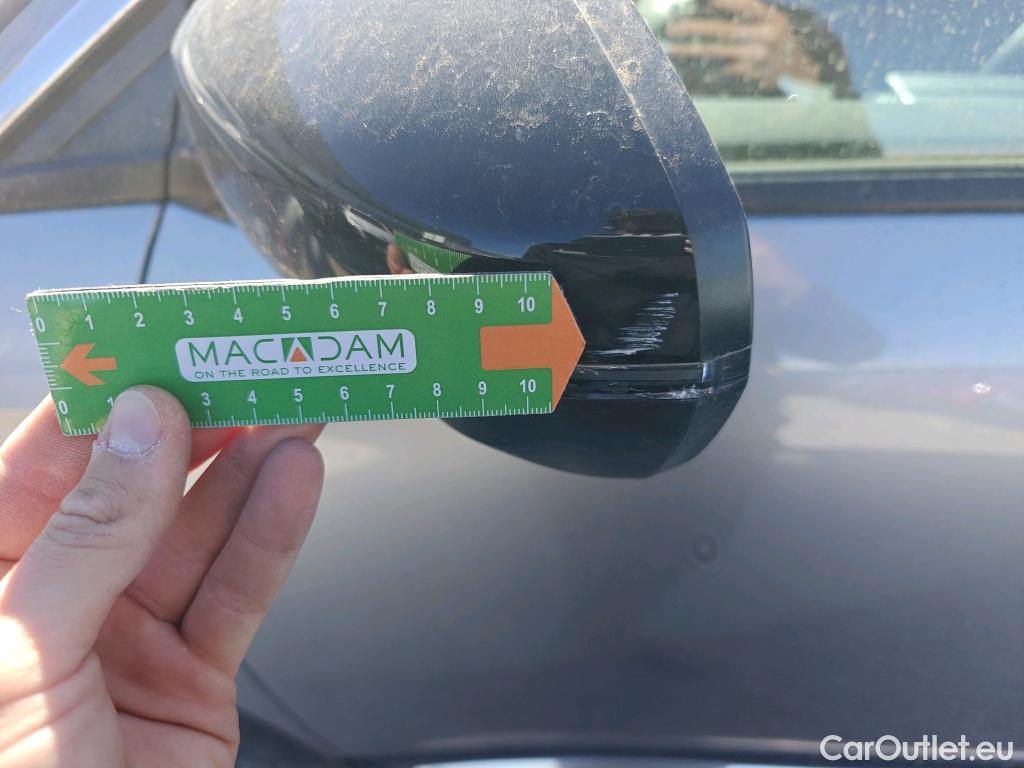  Peugeot  3008  Allure Pack 1.5 HDi 130CV AT8 E6d #49