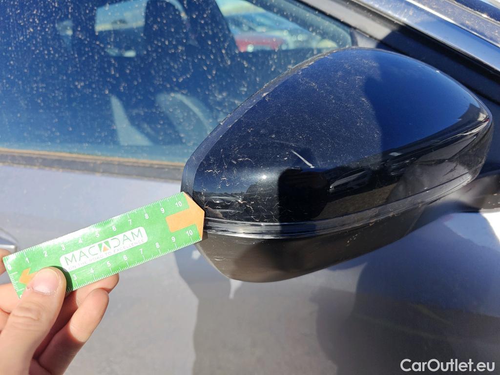  Peugeot  3008  Allure Pack 1.5 HDi 130CV AT8 E6d #40