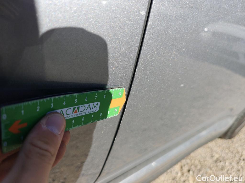  Peugeot  3008  Allure Pack 1.5 HDi 130CV AT8 E6d #36