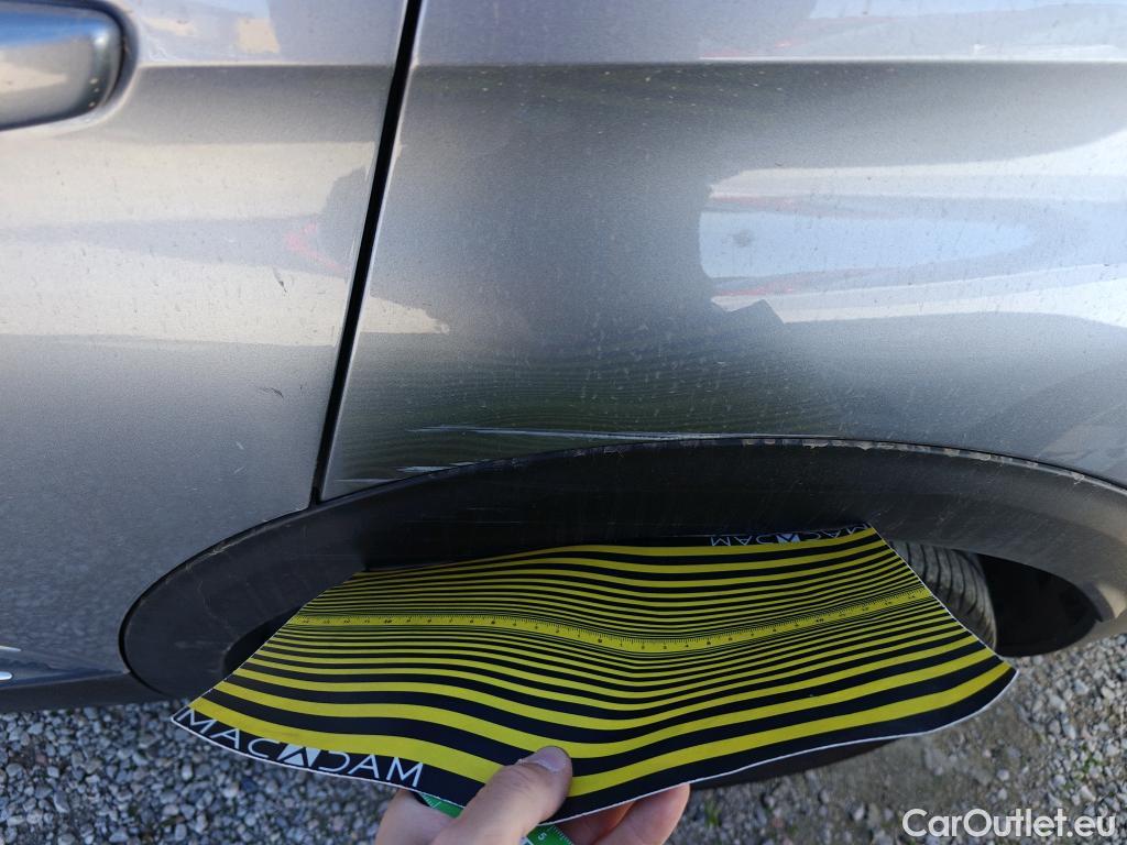  Peugeot  3008  Allure Pack 1.5 HDi 130CV AT8 E6d #2