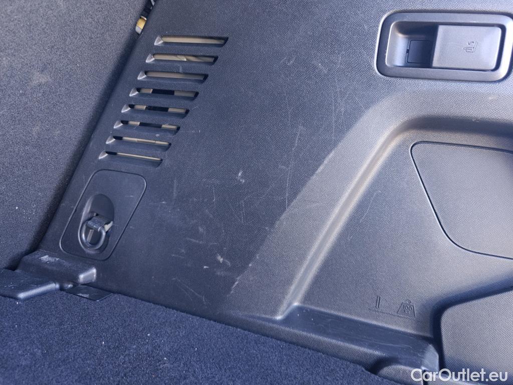  Peugeot  3008  Allure Pack 1.5 HDi 130CV AT8 E6d #15